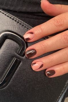 Shellac Nails Fall, Kutek Disney, Brown Nails Design, Short Gel Nails, Fall Gel Nails, October Nails, Smink Inspiration