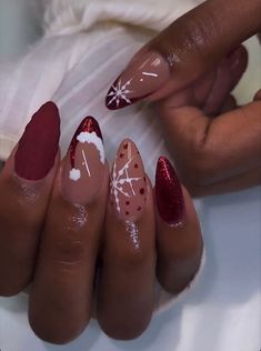 Almond Nails Designs