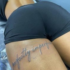 A under the butt tattoo is so pretty 😮‍💨 🧡 follow @chanelposteddat._ for more 🧡 #explore #explorepage #gain #fyp #trending #viral #postpage #postpages #tattoo #tattoos Tattoo Behind Leg, Forearm Tattoo Black Women, Wrap Around Forearm Tattoo, Under Buttcheek Tattoo, Around Forearm Tattoo, Side Stomach Tattoos Women, Lower Back Tattoo Women, Side Back Tattoos, Zicxa Photos