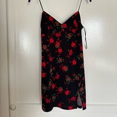 Sexy Summer Dress Never Worn Flirty Floral Print Mini Dress For Night Out, Trendy Floral Mini Dress For Night Out, Trendy Red Floral Print Mini Dress, Trendy Red Mini Dress With Floral Print, Red Floral Print Mini Dress For Night Out, Lady In Red, Summer Dress, Black Red, Colorful Dresses