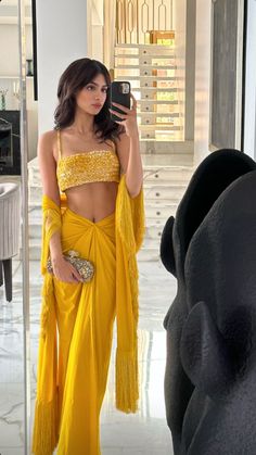 Indian Outfits Modern, Haldi Outfits, Trendy Outfits Indian, Indian Outfits Lehenga, Traditional Indian Dress, Casual Indian Fashion, Desi Fashion Casual, Salwar Kamiz