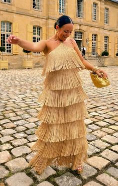 Neutral Wedding Guest Dress, Fringe Dress Outfit, Fringe Show, Wedding Entourage, Gold Fringe, Gatsby Style, Elegant Party Dresses, Guest Attire, Wedding Attire Guest