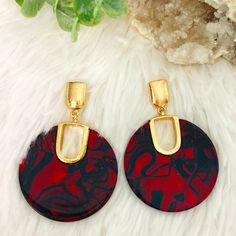 Acetate Acrylic Round Disk Red And Black Retro Vintage Style Earrings Boho Chic Length 2 Inch Width 1.5 Inch Gold Tone Trendy Red Resin Earrings, Trendy Acetate Earrings For Gifts, Earrings Boho Chic, Black And White Earrings, Filigree Necklaces, Black Retro, Vintage Style Earrings, Evil Eye Earrings, Sparkle Earrings