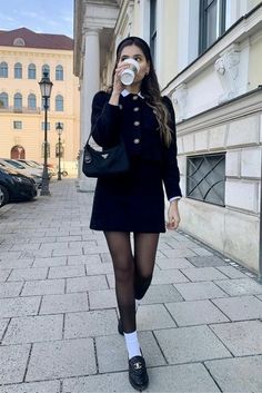 Psychology Outfits, Preppy Chic Outfits, Estilo Gossip Girl, Venus Sign, Adrette Outfits, Student Aesthetic, Gossip Girl Outfits, Psychology Student, Mode Chanel