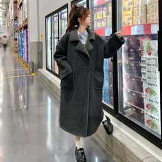 Stylish Women's Winter Wool Coat with Fur Trim Coat With Fur Trim, Coat With Fur, Wool Winter Coat, Suit Collar, Woolen Coat, Long Style, Warm Coat, Casual Coat, Wool Fabric