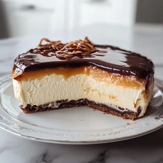 Millionaire's Cheesecake - Whisked Recipe Savory Cheesecake Recipes, Millionaires Cheesecake, Cheesecake Base, Savory Cheesecake, Christmas Meals, Caramel Filling, Buttery Shortbread, Thanksgiving 2024, Shortbread Crust