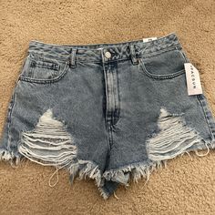 Distressed , Stretchy, Brand New Pacsun Jean Shorts, Rome Outfits, Clothes Shorts, Cute Bottoms, Party Bottoms, Short Pollera, Rise Festival, Trendy Items, Pacsun Shorts