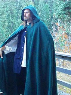 Medieval Winter Clothes, Winter Clothes Men, Men Cloak, Wool Cloak, Winter Cloak, Medieval Cloak, Tam O' Shanter, Medieval Costume, Hooded Cloak