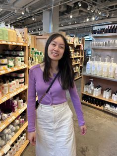 What To Wear In Hong Kong: 11 Casual Outfits For All Seasons - The Wandering Girl Hong Kong Fashion, Flowy Maxi Skirts, Light Cardigan, Colored Cardigans, Comfortable Jeans, Business Casual Dresses, Next Clothes, T Shirt Photo, Blue Cardigan