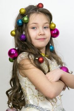 Christmas Mood for Crazy Day Hair ❤ #lovehairstyles #hair #hairstyles #haircuts Crazy Hair Day Ideas, Childrens Hairstyles, New Year Hairstyle, Christmas Hair Accessories, Hair Tinsel, Crazy Hair Day, Crazy Day