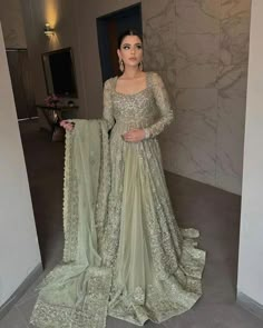 Green Desi Wedding Dress, Green Pakistani Dress, Embroidery Tassels, Bridal Suits, Lehenga Bridal, Zardosi Embroidery, Desi Outfits