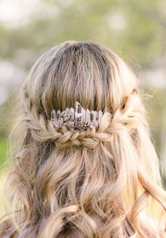 The Best Bridal Hair Accessories on Etsy Concert Hair, Boho Hair Pins, Tail Braids, Bridesmaid Hair Comb, Imogen Poots, Boho Hairstyle, Wedding Braids, Braid Jewelry, Mermaid Crown