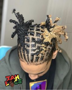 Quick Dread Styles Men, Loc Styles For Men Short Locs, Men Loc Color Ideas, Rope Twist Locs Styles Men, Medium Length Dread Hairstyles For Men, Loc Styles For Men Updo, Dread Hairstyles For Men Medium, Short Loc Styles Men, Short Dreadlocks Styles Men