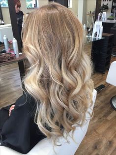 Natural Balayage, Rambut Brunette, Balayage Color, Blonde Hair Inspiration, Balayage Hair Blonde, Blonde Hair Looks, Blonde Hair With Highlights, Penteado Cabelo Curto, Brown Blonde Hair