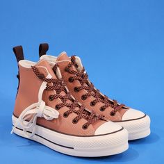 Converse Chuck Taylor All Star Hi High Top Lift Tonal Leather Terra Blush Pink White Women's Platform Sneakers / Boots A03741c Nwt Sizes: Women's 6.5 Women's 7 Women's 7.5 Women's 8 Women's 8.5 Mpn: A03741c Lifted In Leather Lightweight And Lifted, These Platforms Combine Signature Design Elements With Season-Right Materials. A Mesh-Lined, Premium Leather Upper And Supportive Cushioning Help Keep You Comfortable, While A Fresh Wash Of Color And High-Contrast Hits Showcase Your Style. Complete Wi Converse Beige Leather Sneakers, Beige Leather Converse Sneakers, Converse Pink Leather Sneakers, Women Platform Sneakers, Platform Sneaker, Converse Chuck Taylor All Star, Womens Converse, Platform Sneakers, Signature Design