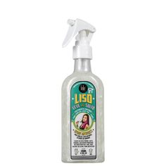 Spray anti-frizz termoativo para cabelos lisos naturais ou alisados quimicamente. Lola Cosmetics Liso, Leve and Solto Spray Anti-Frizz disciplina os fios enquanto aumenta a durabilidade do liso e deixa um brilho bonito. Lola Cosmetics Liso, Leve and Solto Spray Anti-Frizz possui fórmula que também protege o cabelo do calor dos acessórios térmicos e dos raios UV. Tenha aquele liso dos sonhos: comportado, protegido, macio, duradouro e com um balanço incrível! Euphoria 2, Anti Frizz Spray, Deva Curl, Anti Frizz, Beauty Saloon, Anti Frizz Products, Spray Bottle, Cleaning Supplies, Hand Soap Bottle