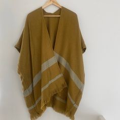 Himachal Woollen Mills Soft Brown Blue Poncho Boho One Size New Without Tags Nwot Sample Brown One Size Cape, One Size Brown Outerwear For Beach, One Size Brown Beach Outerwear, Oversized Brown Cape Shawl, Fabric Poncho, Brown Cape, Boho Color, Soft Brown, Colorful Boho