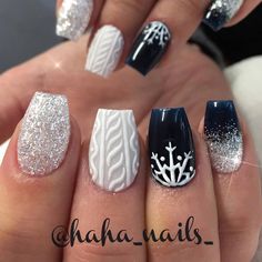 Shellac Nail Designs, Black Nails With Glitter, New Nail Designs, Sweater Nails, Matte Nails Design, Black Nail Designs, Super Nails, Round Nails, Shellac Nails