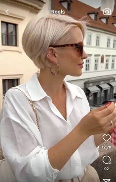 Short Hair Undercut, Blonde Pixie Haircut, Mullet Hairstyle, Short Hair Styles Easy, Short Blonde Hair, Bob Haircuts, Trendy Short Hair Styles