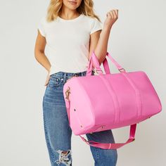 An easy choice for a weekender bag, our Duffle comfortably holds all of your getaway essentials—like packing cubes, a sweatshirt & Pouches—while still fitting under the seat of most airplanes. *Please note our duffle bags have a 30 pound weight limit Preppy Travel Bags, Kendall Birthday, Preppy Travel, Quick Weekend Getaways, Personalized Bags, Cotton Candy Sky, Stoney Clover Lane, Stoney Clover, Duffle Bags