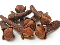 5 Wonderful Clove Magical Properties [+ A Few Rituals and Amulets] Cloves Benefits, Cloves Spice, Hoodoo Spells, Aesthetic Health, Tattoo Health, Clove Bud, Magical Herbs, Clove Oil