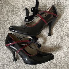 4 Inch Heel. Fit Small, Closer To Size 10. Gothic Round Toe Heels For Evening, Black Gothic Heels For Evening, Gothic Black Heels For Evening, Gothic Black Evening Heels, Vintage Party Heels With Red Sole, Vampire Heels, John Fluevog Shoes, Velvet Tie, Fluevog Shoes