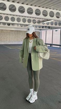 Look Legging, New Balance Outfit, Neue Outfits, Legging Outfits, Outfit Trends, Sporty Outfits