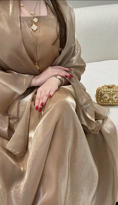 Abaya inspo #abaya #abayastyle #abayablogger #modesty #modestclothing #modestwear #fashion #modestfashionblogger #aesthetic #beautyblog #pink #pinterest #elegant Abaya Aesthetic, Elegant Abayas, Hijab Clothes, Arabic Fashion, Popular Clothing Styles, Pink Pinterest