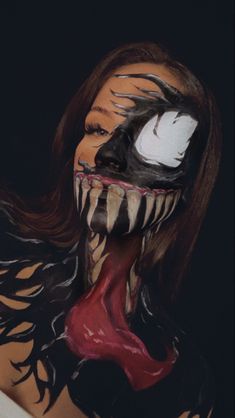 Female Venom Costume, Venom Makeup Female, Venom Halloween Makeup, Venom Face Paint, Venom Halloween Costume, Comic Makeup, Horror Make-up