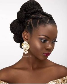 Sleek Top Knot Buns for a Polished Look: High Bun Hairstyles for Every Hair Type
https://www.youtube.com/watch?v=jrrUxdGCn-g Black Prom Hairstyles, Wedding Hairstyles For Girls, Wedding Haircut, Black Wedding Hairstyles, Natural Wedding Hairstyles, Prom Hair Updo, Jumbo Box Braids, Bridal Hair Inspiration, Hair Specialist