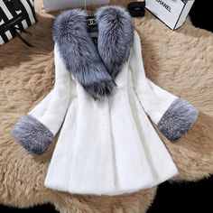 Style: Casual Fit: Regular Fabric: Faux Fur Pattern: Color Block Element: Pocket,Patchwork Top Length: Long Closure Type: Others Product Type: Fur & Faux Fur Main Composition: Polyester Season: Fall/Winter F00298872 Faux Mink Coat, Mink Faux Fur Coat, Mode Mantel, Fox Coat, Long Faux Fur Coat, Fluffy Coat, Mink Coat, Mink Fur Coat, White Faux Fur