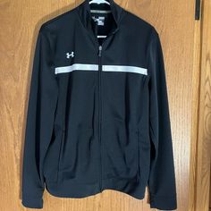 Medium Under Armour Women's Campus Full-Zip Loose Fit, Lightweight Knit Jacket. Features Contrast Tape Across The Chest And 2 Side Pockets As Well As 2 Inside Pockets. All Season Gear. Under Armour Logo On Top Right Chest. Never Worn, New Condition. Casual Long Sleeve Under Armour Outerwear, Casual Fall Outerwear By Under Armour, Armor Jacket, Under Armour Logo, Under Armour Women, Knit Jacket, Lightweight Knit, Under Armor, Inside Pocket