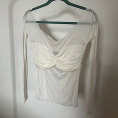 Size Xl But Looks More Like A L Cream Colored Not The Best Quality - That’s Why I Am Selling At Such A Low Point Casual Bandeau Top For Date Night, Spring Long Sleeve Top With Built-in Bra, Spring Bandeau Top For Night Out, Casual Bandeau Top For Party, Spring Bandeau Top For Date Night, Forever 21 Long Sleeve Summer Crop Top, Forever 21 Long Sleeve Crop Top For Summer, Spring Bandeau Fitted Top, Summer Ruched Top For Date Night