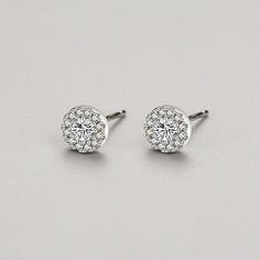 Color: S925 Silver Stud Earrings Fashion Element: Round Style: Fresh