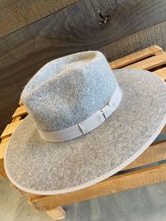 Flat brim wool hat with piping brim detail and adjustable inner drawstring for sizing. Wool Hat, Panama Hat, Piping, Fedora, Wool, Hats, Grey