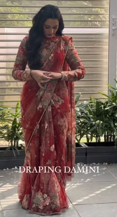 Sari For Bride, Sari Bride, Saree Looks, Sabyasachi Sarees, Simple Saree Designs, Desi Bride, Fashionable Saree Blouse Designs, Fancy Sarees Party Wear, Pakistani Fancy Dresses