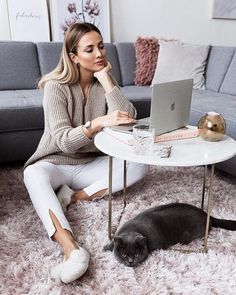 OUTFITS PARA HACER HOME OFFICE - BLOG DE MODA Lifestyle Photography Family, Vie Motivation, Lifestyle Newborn Photography, Women Lifestyle, Branding Photoshoot, Shoot Inspiration