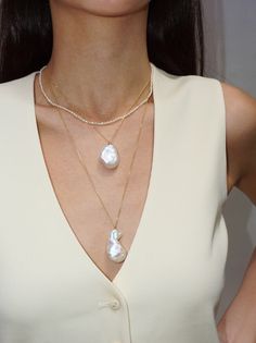 Modern Gold Jewelry, Sophie Bille Brahe, Contemporary Accessories, Pearl Chain Necklace, Baroque Pearl Necklace, Pearl Jewellery, Pearl Necklaces, Accessories Brand, Jewelry Designers