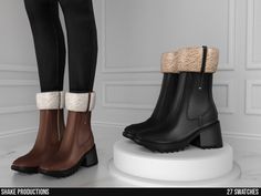 two women's boots with fur lined on them