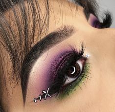 Makeup Advent Calendar, Beetlejuice Makeup, Halloween Makeup Inspiration, Eye Makeup Designs, Dope Makeup