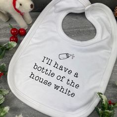 This funny baby bib is the perfect gift for your baby and is sure to make everyone laugh! Each bib has a velcro fastening and is super soft! The print is dye sublimated into the bib meaning that there will be no peeling off. Baby Shower Onesie Decorating, Funny Bibs, Onesie Decorating, Funny Baby Bibs, Funny Baby Gifts, Magic Reindeer Food, Cricut Baby, House White, Baby Must Haves