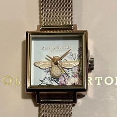 Enjoy V Beautiful & Sophisticated Look Of Olivia Burton Ob16eg152 Watch With 22.5 Mm X 22.5 Mm White Flral Face With With Rosegold 3d Bee Figurine On The Face With Rosegold Hands & Rosegold Bezel & Rosegold Meshbracelet. Its Original Retail Price Is $240 & Overheads Enjoy The Gorgeous Watch At Great Price. Bee Figurine, Bee Face, Olivia Burton Watch, Olivia Burton, White Face, Accessories Watches, The Face, Bee, Rose Gold