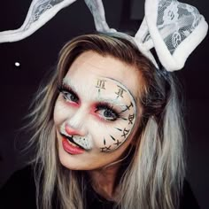 Wonderland Makeup Ideas, Alice In Wonderland Makeup Ideas, White Rabbit Makeup, Alice Halloween, Alice In Wonderland Makeup, White Rabbit Costumes, Wonderland Makeup, Bunny Makeup, Alice In Wonderland Rabbit