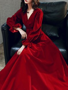 A-Line Minimalist Elegant Engagement Formal Evening Dress V Neck Long Sleeve Floor Length Velvet with Pleats Ruffles Cheap Prom Dresses Online, Girly Style Outfits, Dress With Puffy Sleeves, Christmas Dress Women, Evening Dresses Online, Cheap Evening Dresses, Formal Evening Dress, Glamorous Dresses, Butterfly Dress