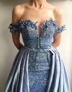 Teuta Matoshi, Off Shoulder Ball Gown, Princess Prom Dresses, Ball Gowns Princess, Mode Vintage, Mode Inspiration