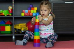 14 Hands-On Seriation Activities for Preschoolers Best Montessori Toys, Games Preschool, Preschool Color Activities, Color Worksheets For Preschool, Stacking Cups, Social Skills For Kids, Social Skills Activities, Activities For Preschoolers, Kids Blocks