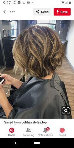 Medium Chunky Layered Hair, Hair For Brunettes, Brunette Fall Hair, Summer Hair Highlights For Brunettes, Mom Hairstyles, Hair Affair, Haircuts For Medium Hair, Short Wavy