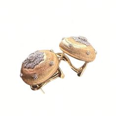 This exquisite pair of Round Button Gold Earrings is a harmonious blend of timeless elegance and intricate craftsmanship. Each earring, measuring 17 x 17 mm, is meticulously engraved to emulate the luxurious texture of silk, creating a unique and refined aesthetic. Adorned with 0.33 carats of natural diamonds, the sparkle adds a touch of glamour to the overall design, catching the light with every movement.Item Details• Made to Order.• Gold Kt: 18K Solid Gold• Custom Gold Color: Rose Gold, Yello Formal Engraved Yellow Gold Earrings, Luxury Screw Back Earrings For Formal Occasions, Luxury Polished Clip-on Earrings For Anniversary, Elegant Yellow Gold Screw Back Earrings, Luxury Yellow Gold Earrings With Screw Back, Luxury Yellow Gold Screw Back Earrings, Elegant Diamond Earrings With Screw Back, Elegant Yellow Gold Clip-on Earrings With Screw Back, Formal Oval Engraved Earrings