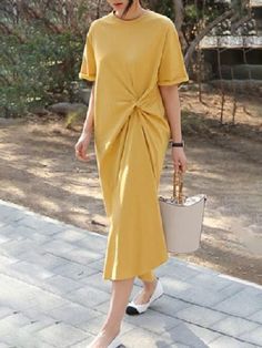 onecozyday Plus Size Summer Dresses, Drape Maxi Dress, High Neck Top, Midi Dress Casual, Plus Size Summer, Pleated Midi Dress, Maxi Knit Dress, Fashion Seasons, Trendy Tops