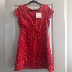 Size Us8 Uk12 Red Floral Dress, Size 8 Dress, Red Floral, Floral Dress, New Dress, Womens Dresses, Tags, Floral, Red